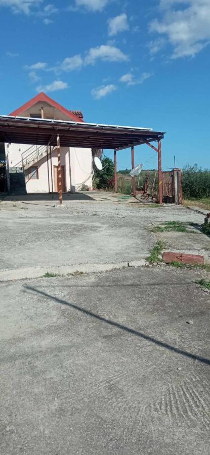 Villa Μονοκατοικια 3 Δωματιων à Kateríni Extérieur photo